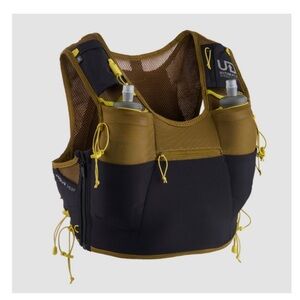 ULTIMATE DIRECTION XODUS VEST CAMO SIZE SMALL BEVER BEEN WORN